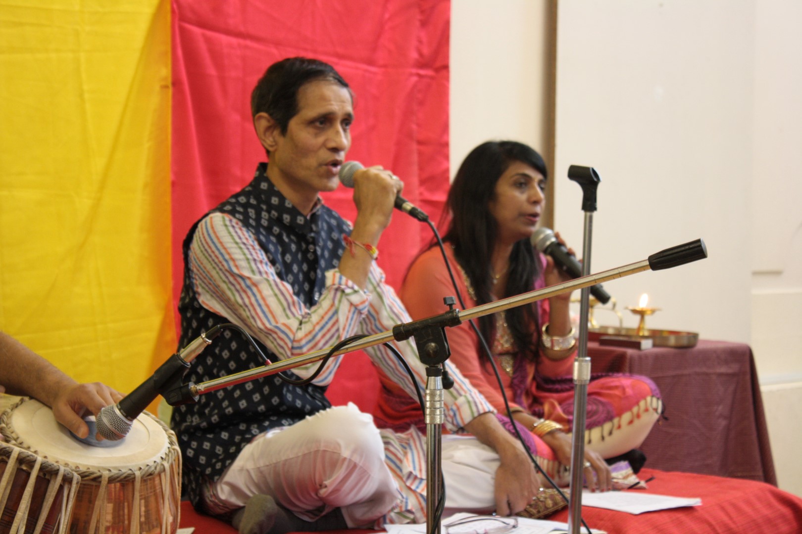 Jayeshbhai leading the Bhakti